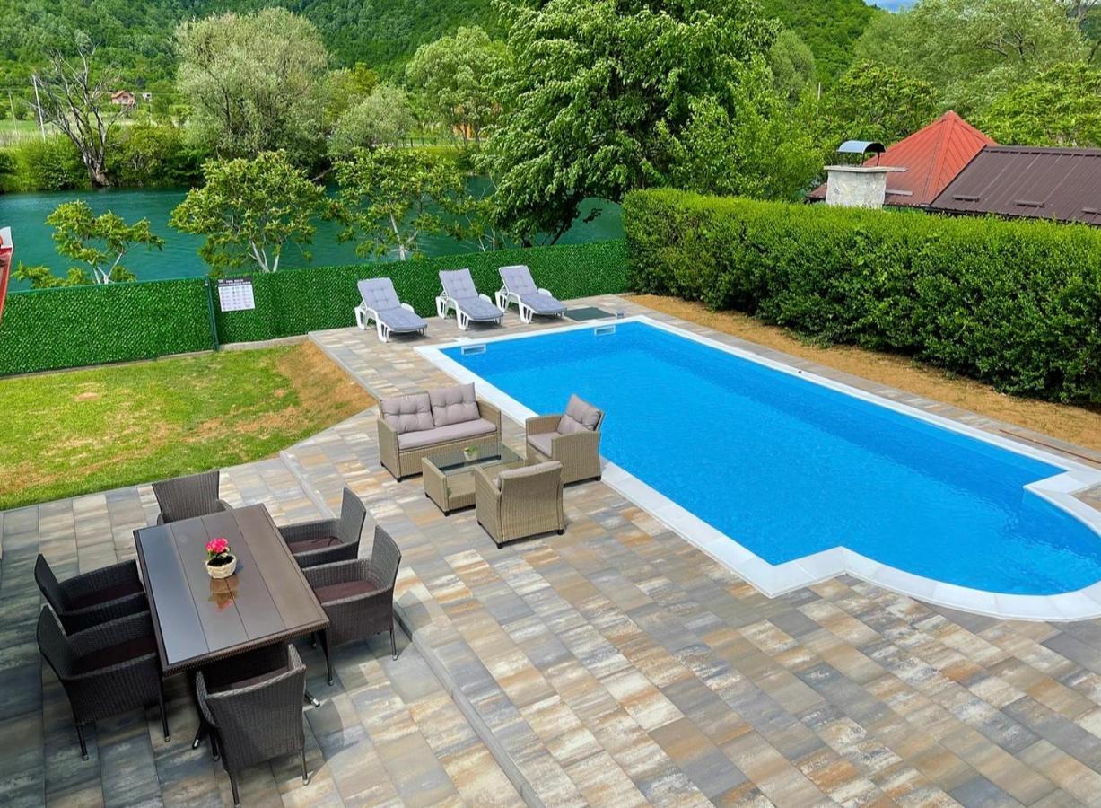 Villa Crystal Racic à Bihać Extérieur photo