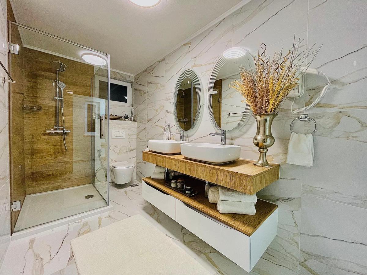 Villa Crystal Racic à Bihać Extérieur photo