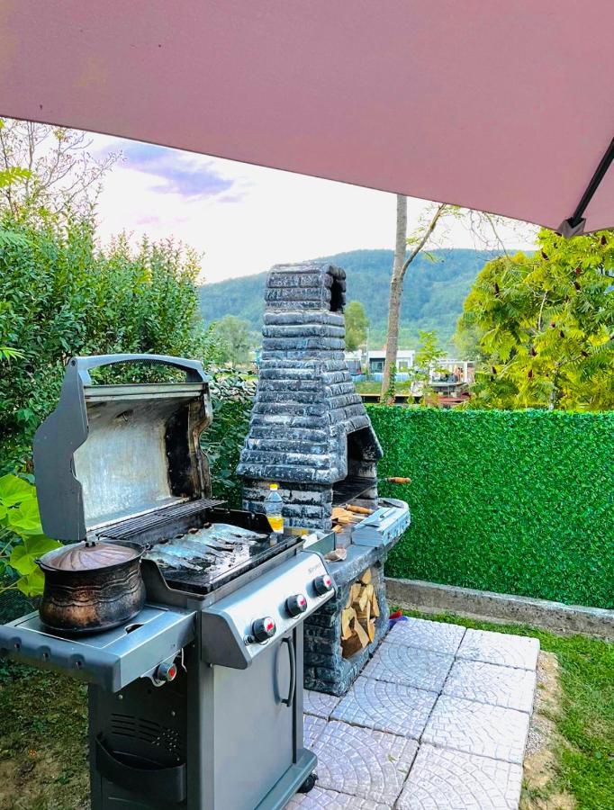 Villa Crystal Racic à Bihać Extérieur photo