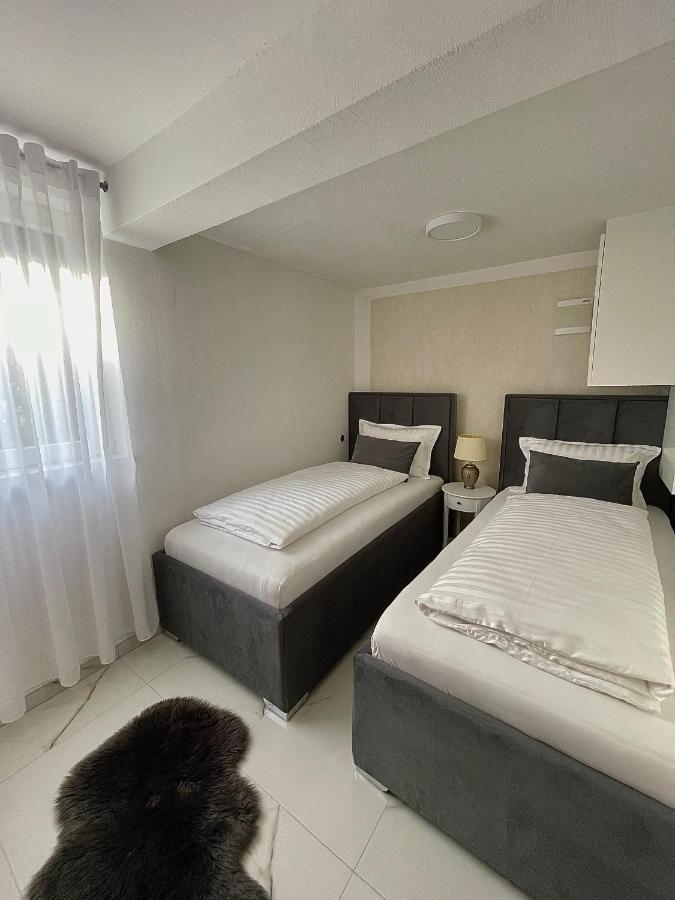 Villa Crystal Racic à Bihać Extérieur photo